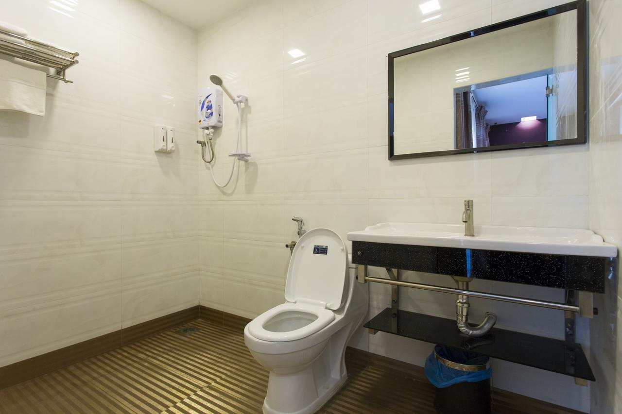 Aloha Hotel Sdn Bhd Pontian Kecil Ngoại thất bức ảnh
