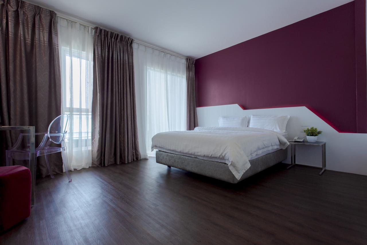 Aloha Hotel Sdn Bhd Pontian Kecil Ngoại thất bức ảnh