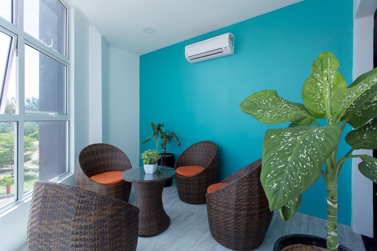 Aloha Hotel Sdn Bhd Pontian Kecil Ngoại thất bức ảnh