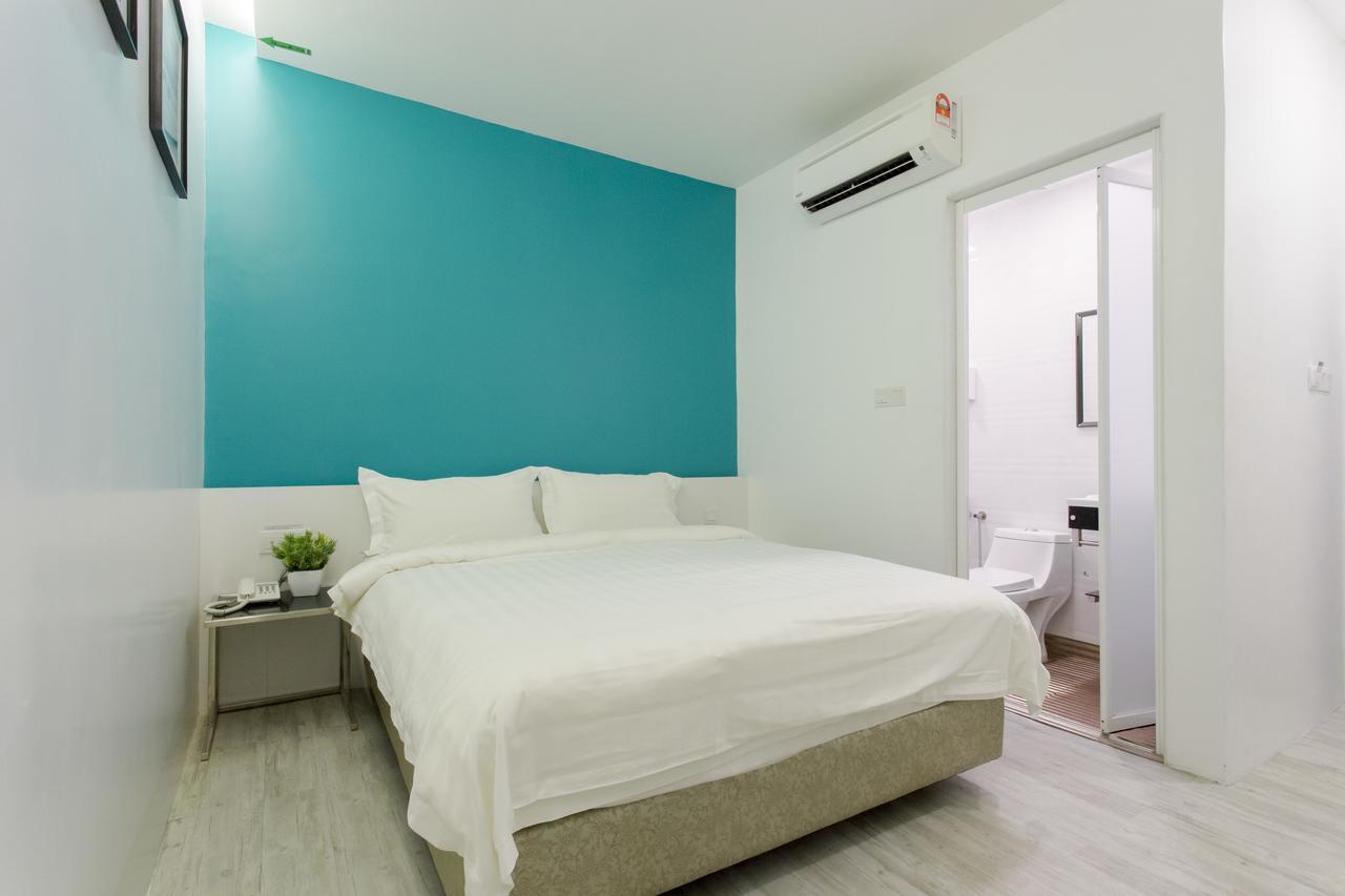 Aloha Hotel Sdn Bhd Pontian Kecil Ngoại thất bức ảnh