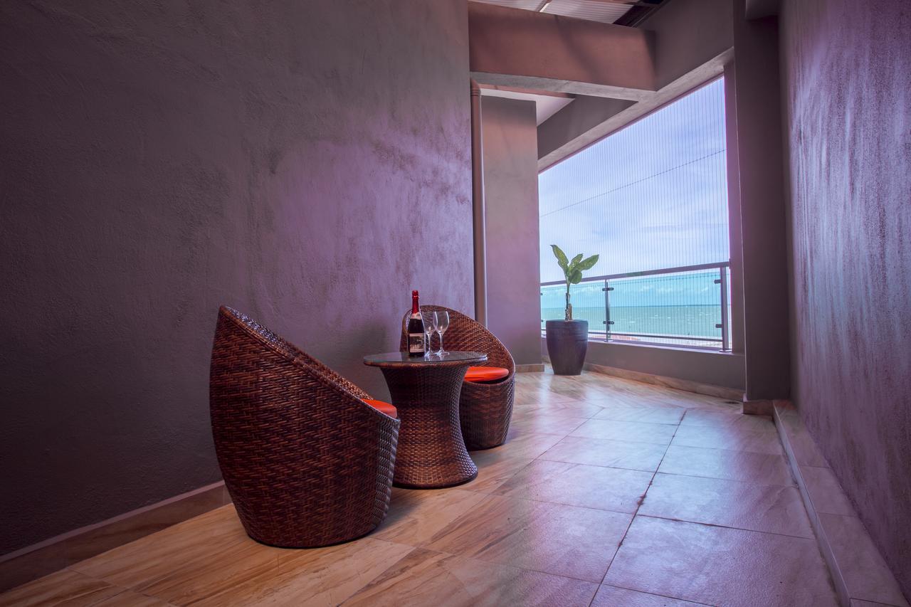 Aloha Hotel Sdn Bhd Pontian Kecil Ngoại thất bức ảnh