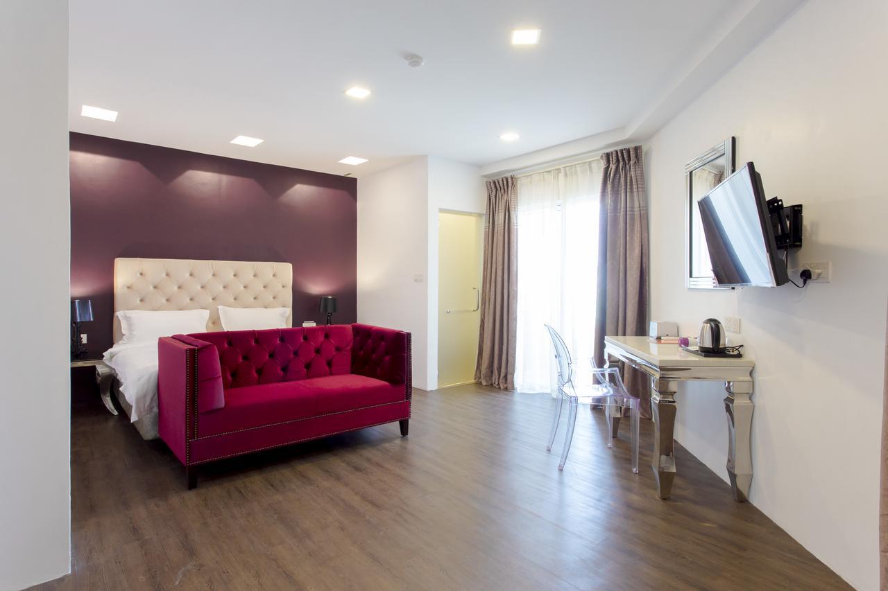 Aloha Hotel Sdn Bhd Pontian Kecil Ngoại thất bức ảnh